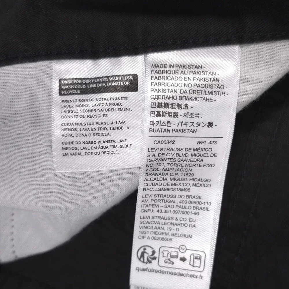 Levi's New 80s‎ Mom Jeans Women 32x29 Black Pants HR Relaxed Tapered A3506-0321